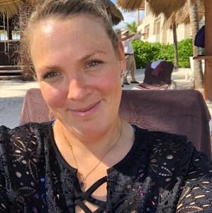 Meet your Posher, Carolynn